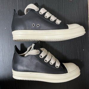 Rick Owen’s low jumbo lace